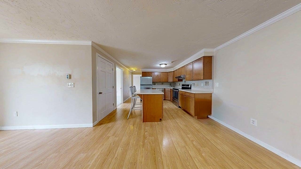 10 Hulbert Rd 17