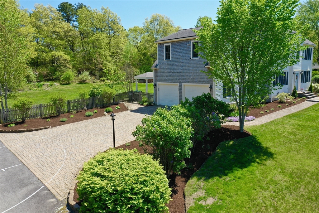 116 Fairview Ln