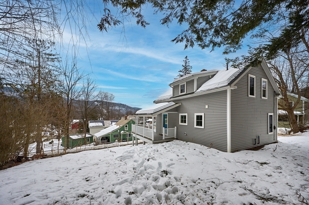 44 Green St