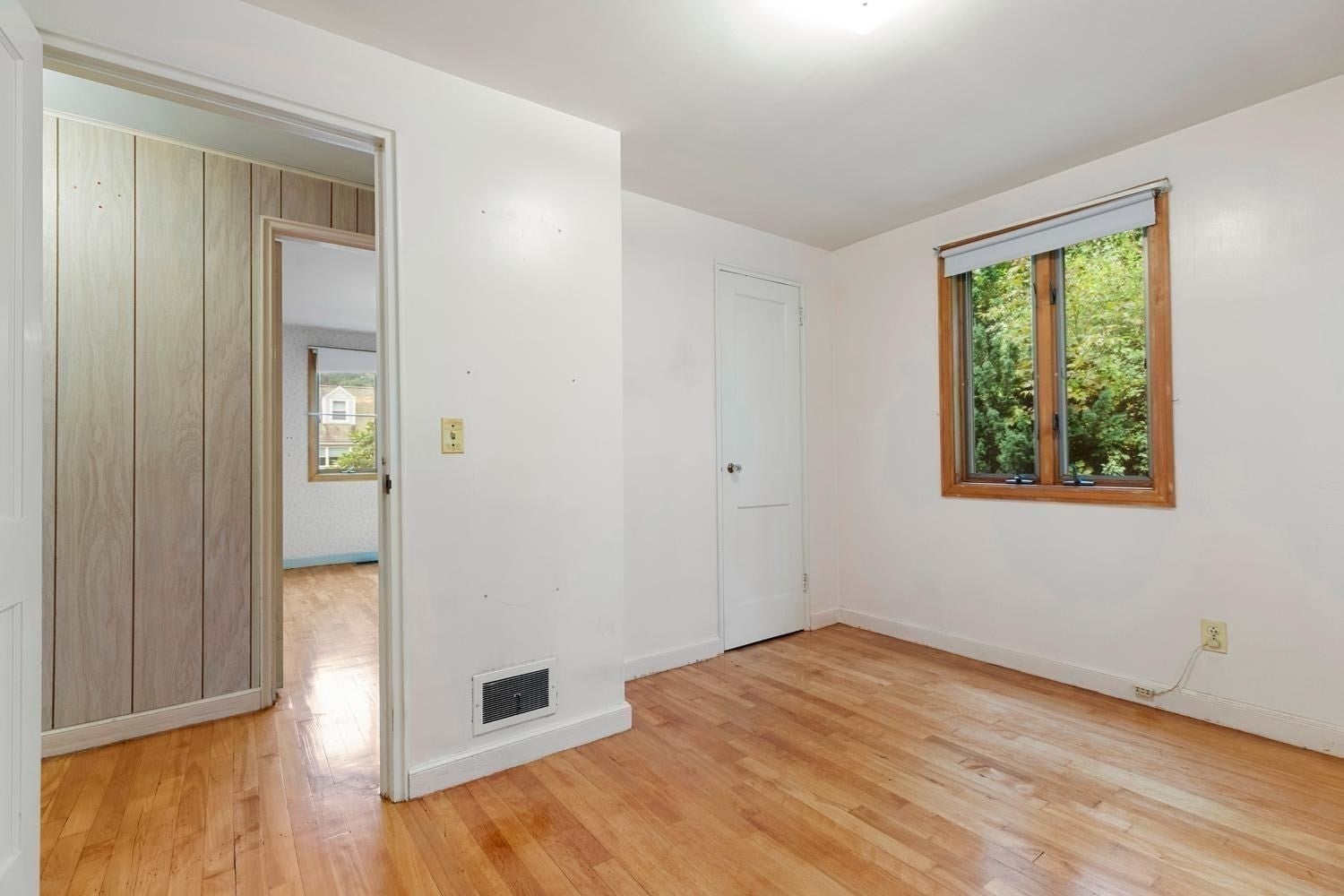 80 Temple Road, Waltham, MA Photo #22