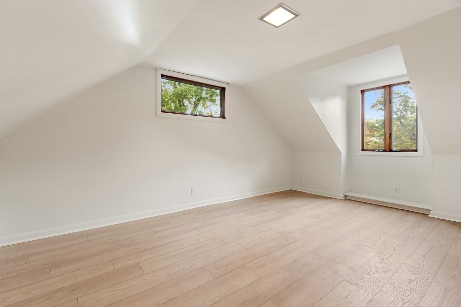 80 Temple Road, Waltham, MA Photo #26