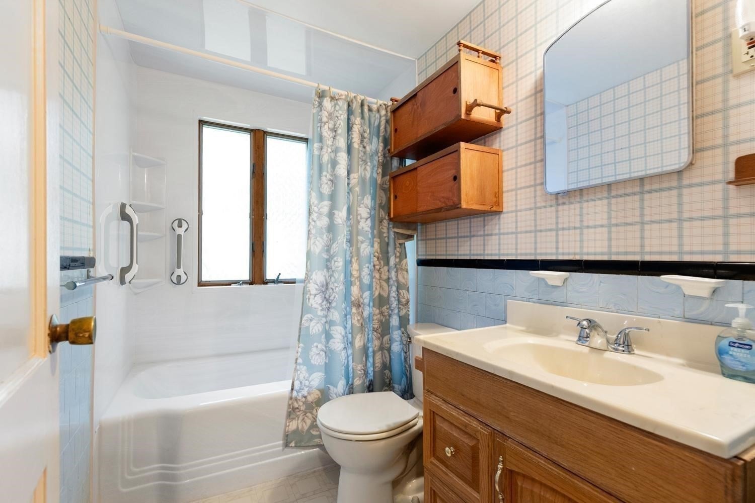 80 Temple Road, Waltham, MA Photo #19