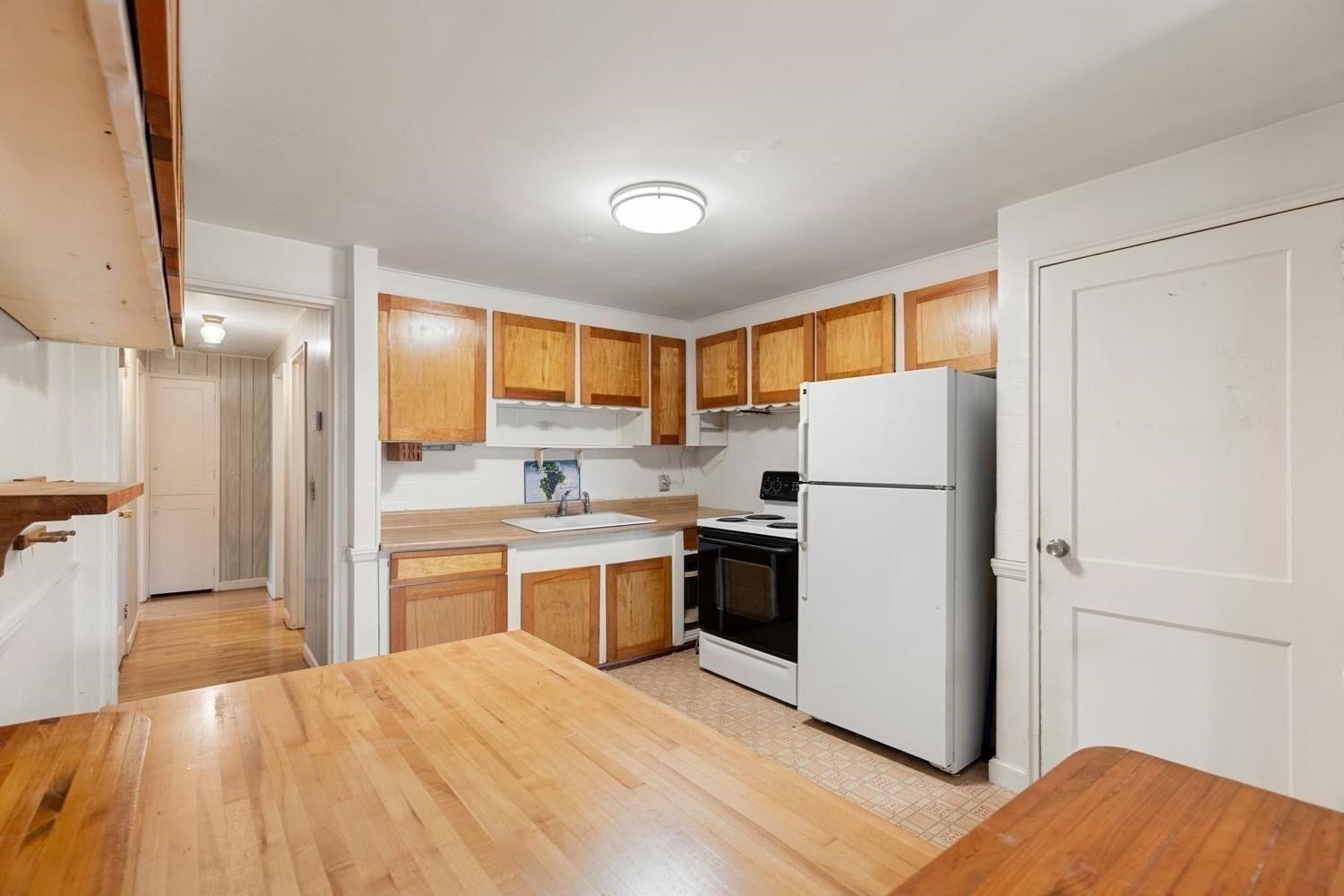 80 Temple Road, Waltham, MA Photo #18