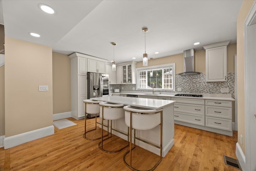 15 Belcher Ave