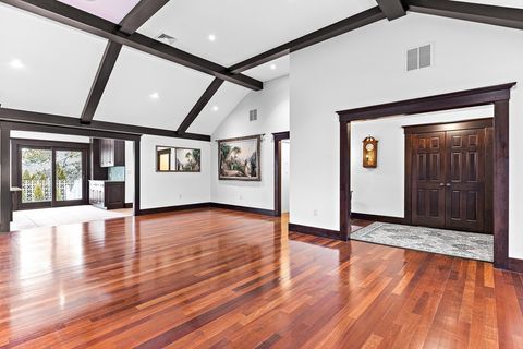 10 Viking Rd Winchester MA 01890