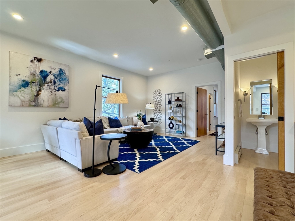 51 Market 2