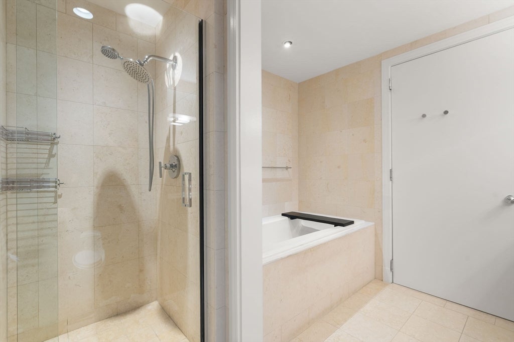 500 Atlantic Ave #21M, Boston, MA Photo #13