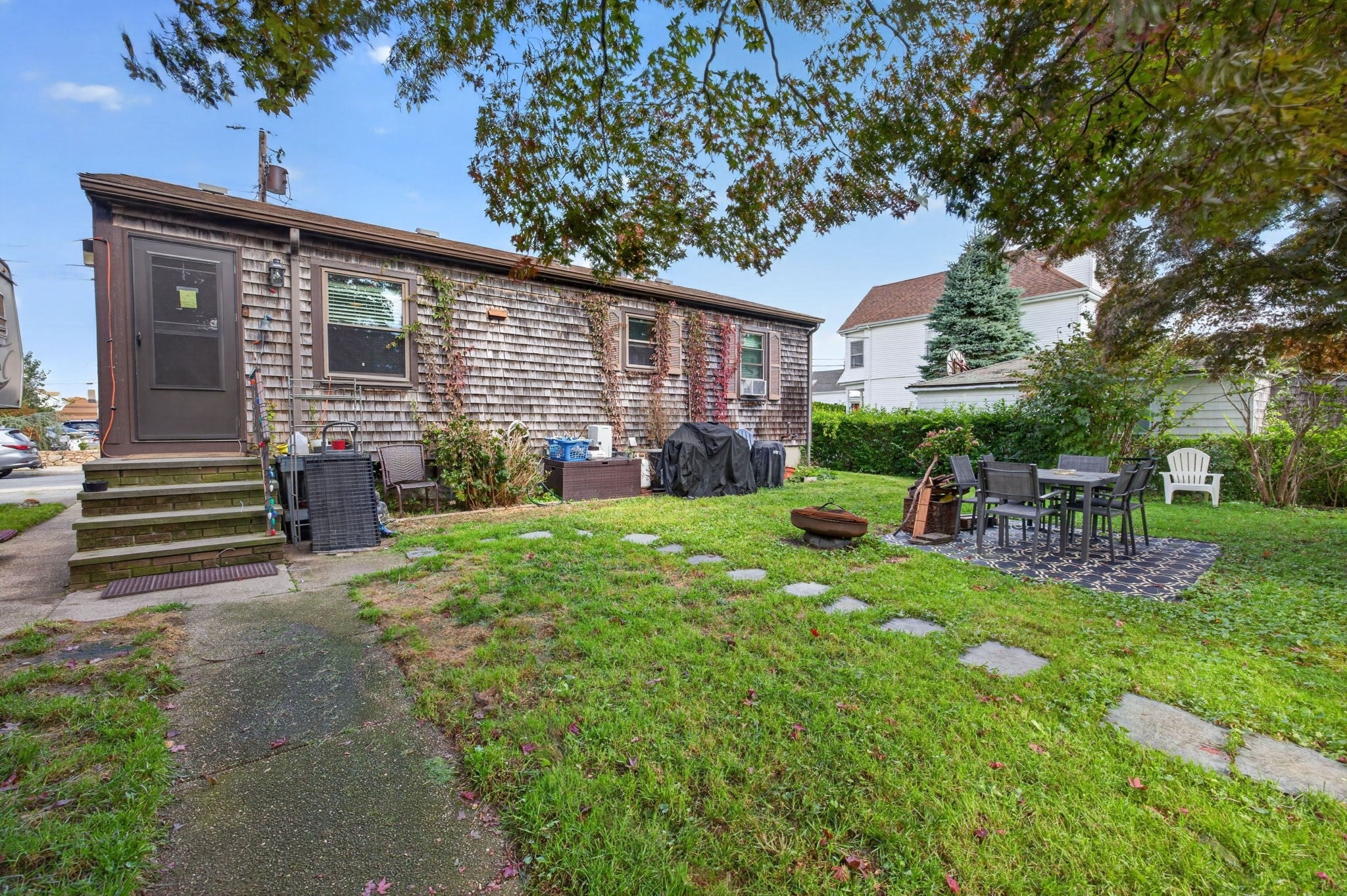 24 Mccabe St, Dartmouth, MA Photo #2