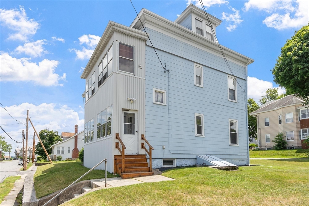 3 Marion St