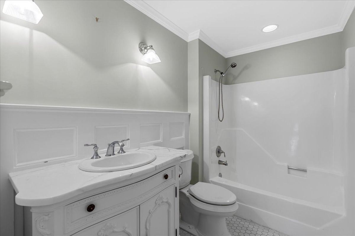 10 Floret Cir #10, Hingham, MA Photo #22