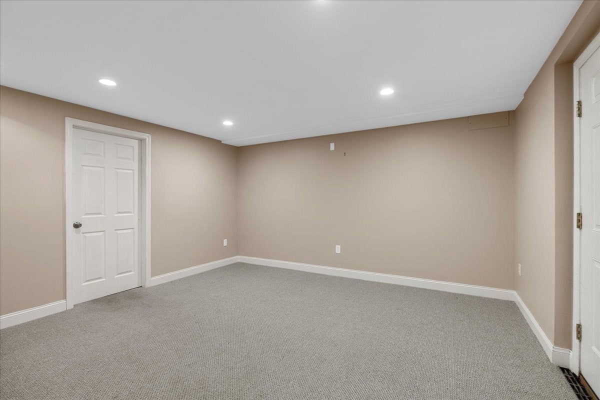 10 Floret Cir #10, Hingham, MA Photo #25