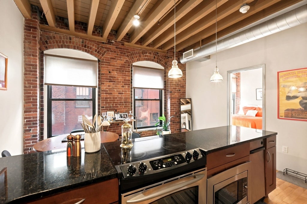 111 Beach ST #3-B, Boston, MA Photo #21