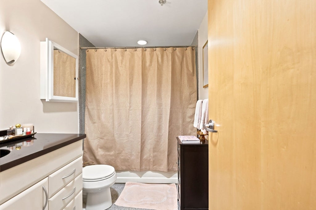 111 Beach ST #3-B, Boston, MA Photo #29