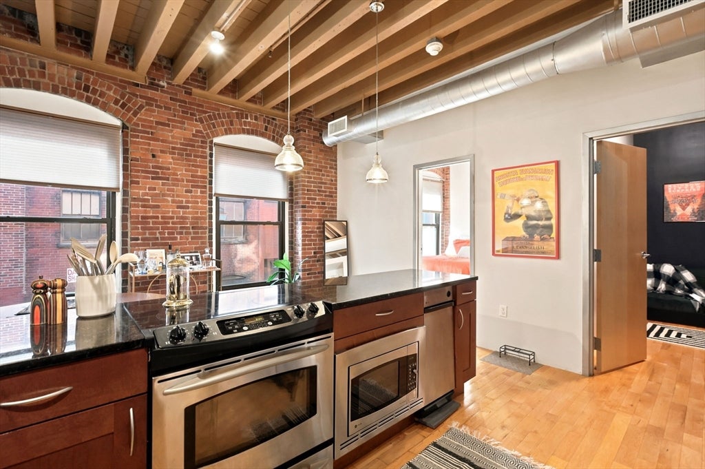111 Beach ST #3-B, Boston, MA Photo #5