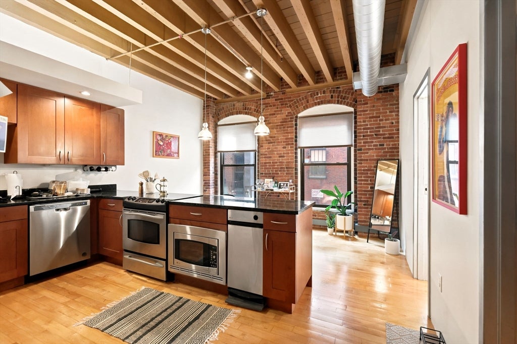 111 Beach ST #3-B, Boston, MA Photo #19