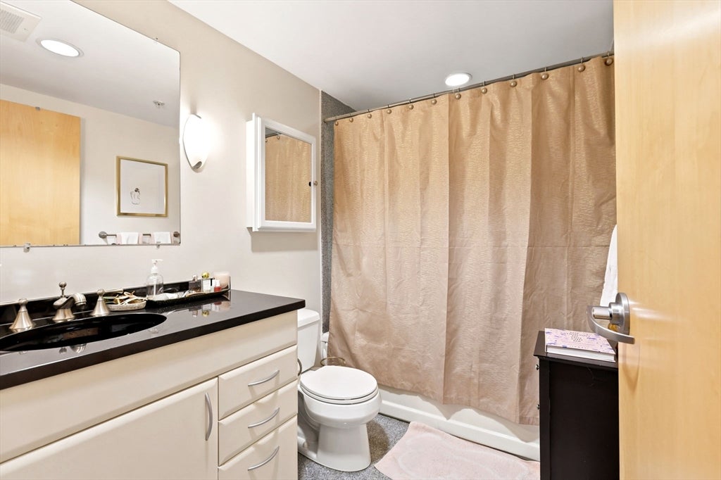 111 Beach ST #3-B, Boston, MA Photo #28