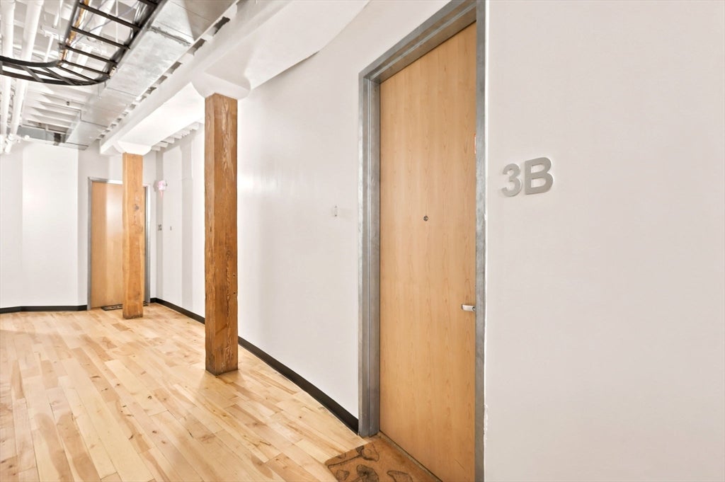 111 Beach ST #3-B, Boston, MA Photo #9