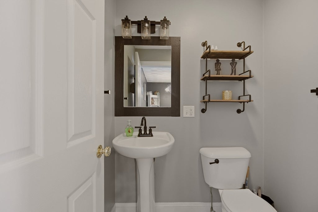 5239 N Main St #18, Fall River, MA, 5239 N Main St #18, Fall River, MA Photo #7