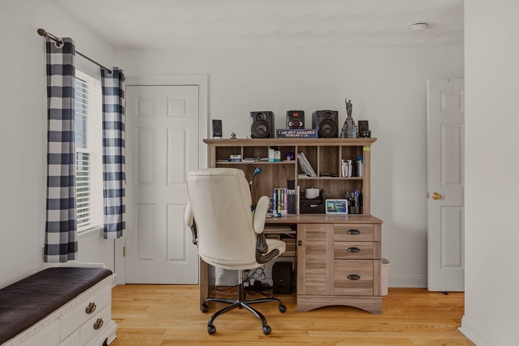 5239 N Main St #18, Fall River, MA, 5239 N Main St #18, Fall River, MA Photo #24