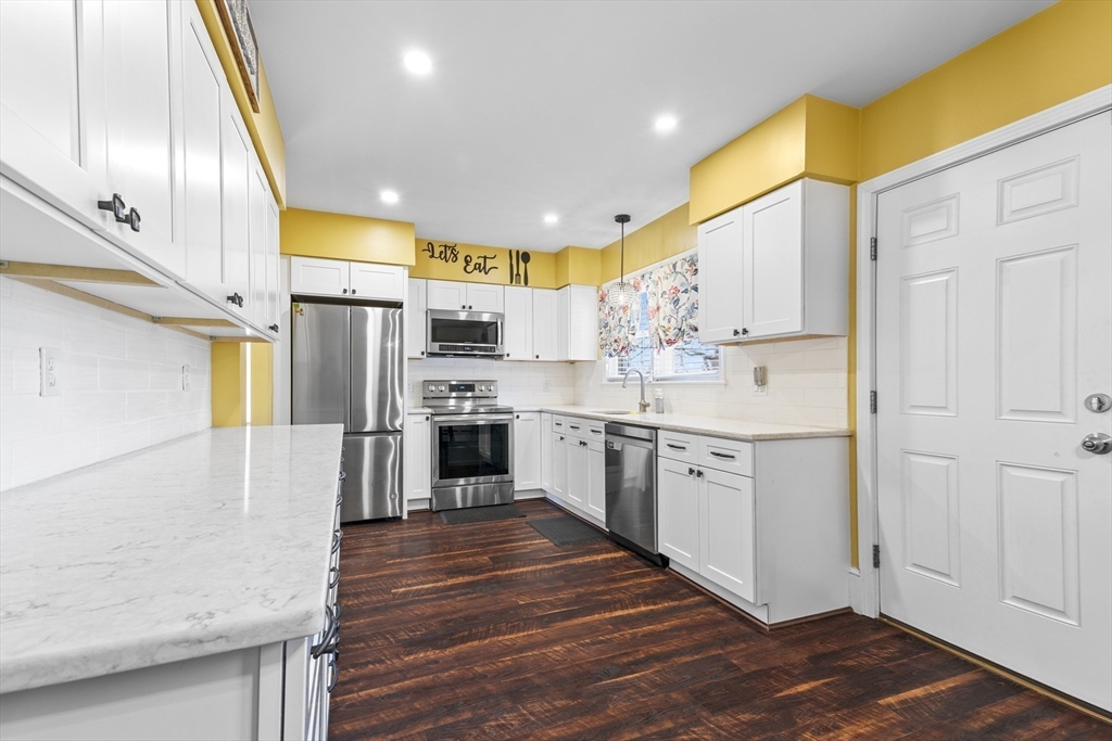 5 Byron St