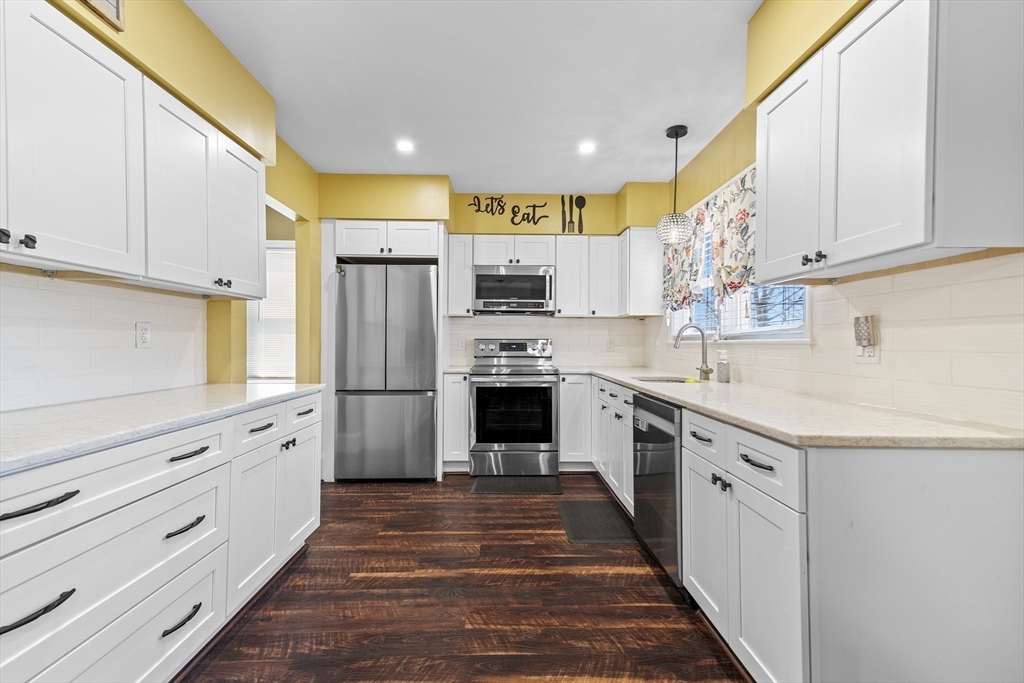 5 Byron St