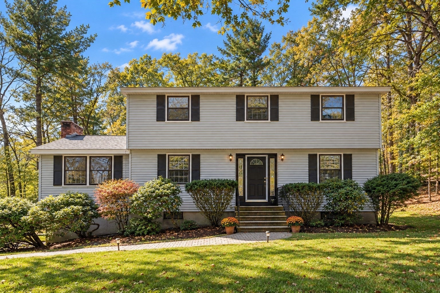 108 Kristin Dr Ext, Chelmsford, MA, 108 Kristin Dr Ext, Chelmsford, MA Photo #2