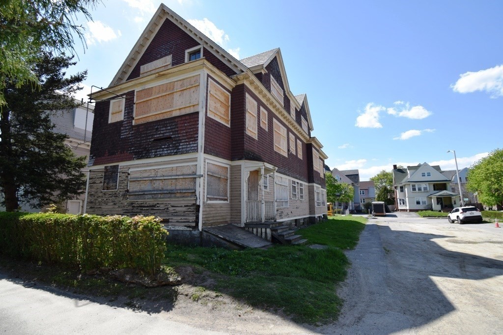 139 Vernon Street