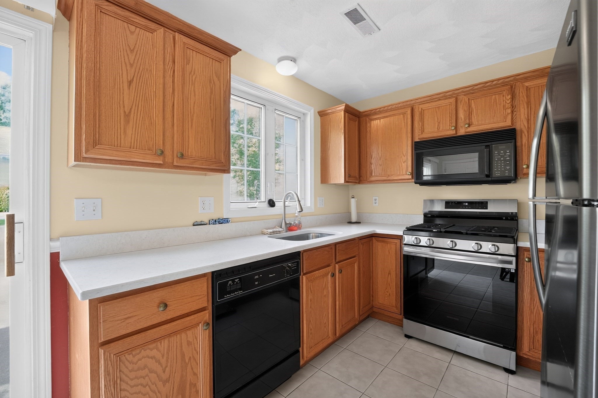 78 Fairway Dr #78, Tewksbury, MA Photo #9