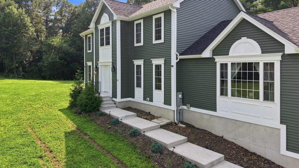 25 Greenbriar Dr, Shrewsbury, MA, 25 Greenbriar Dr, Shrewsbury, MA Photo #4