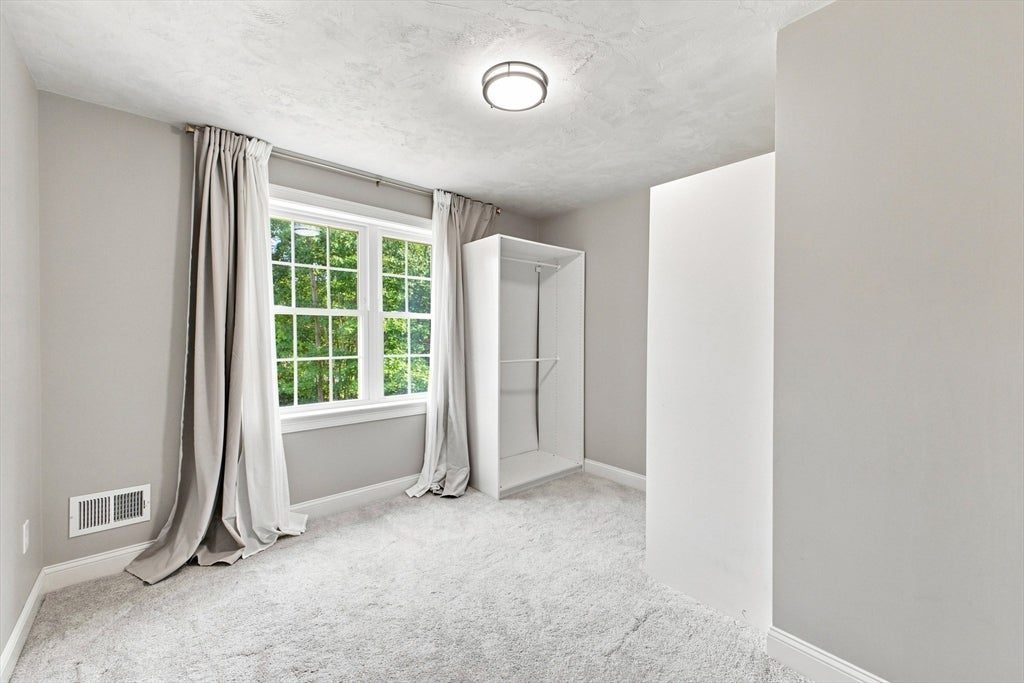 25 Greenbriar Dr, Shrewsbury, MA, 25 Greenbriar Dr, Shrewsbury, MA Photo #21