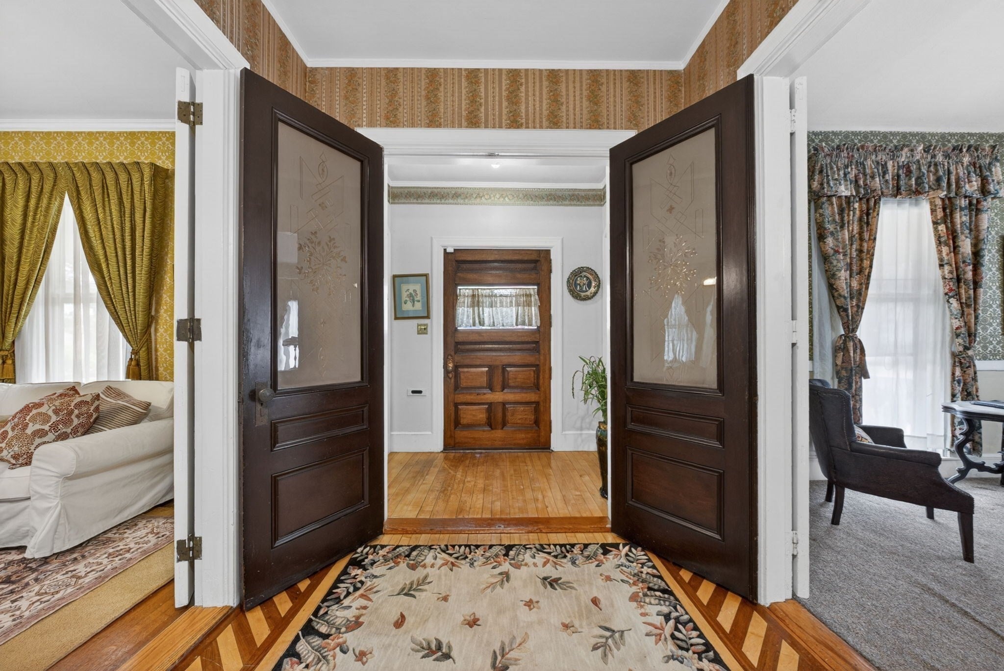 289 W. Britannia St