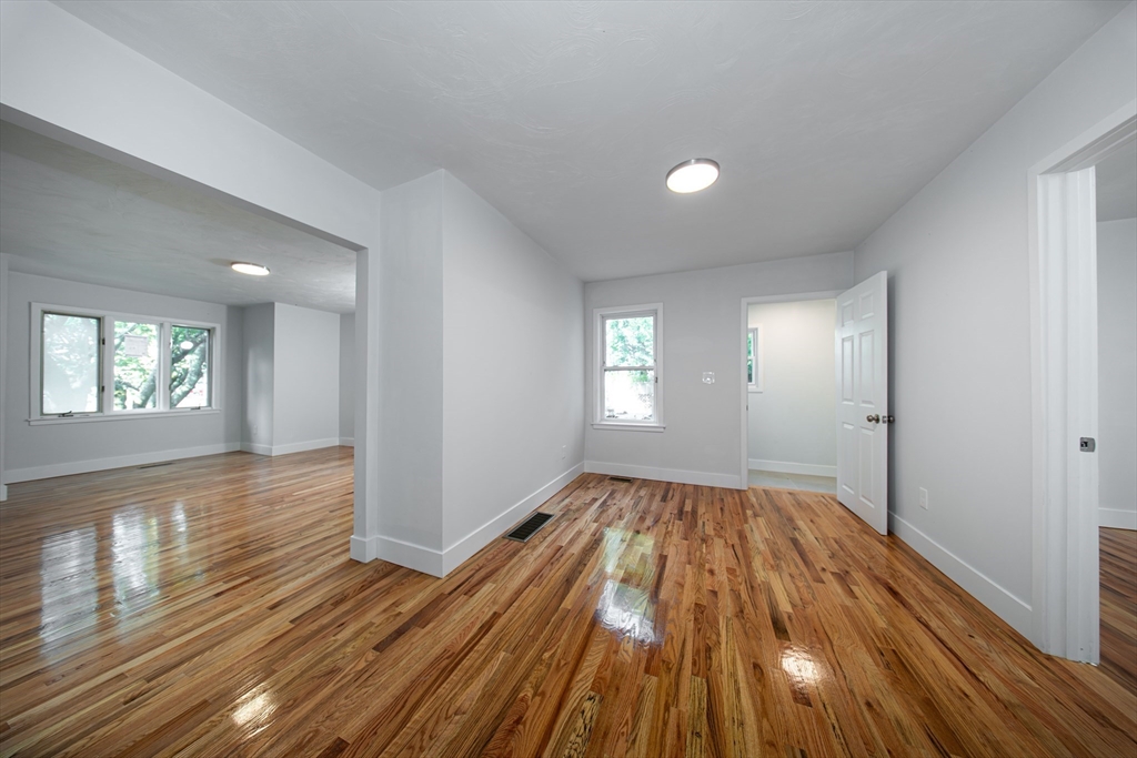 121 Horton St