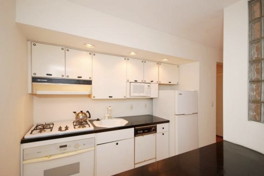 150 Beaconsfield Road #1, Brookline, MA Photo #3