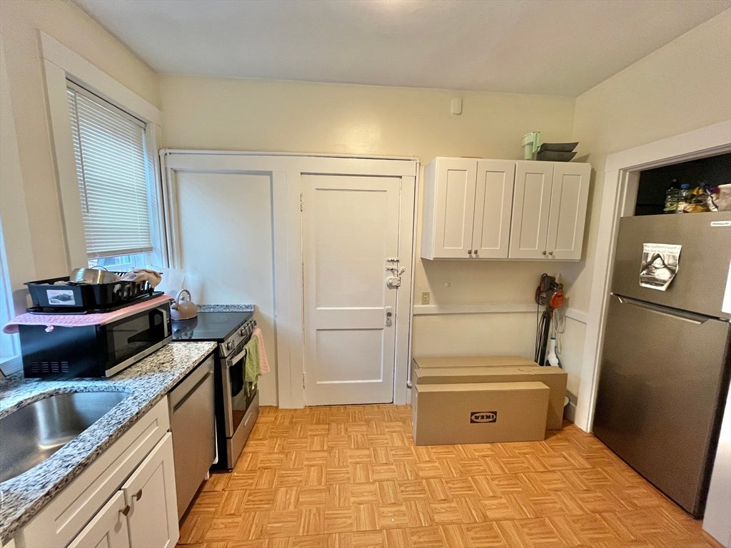 1725 Commonwealth Avenue #4, Boston, MA, 1725 Commonwealth Avenue #4, Boston, MA Photo #4