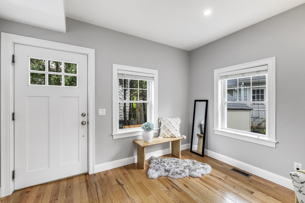 18 Hemingway St.,