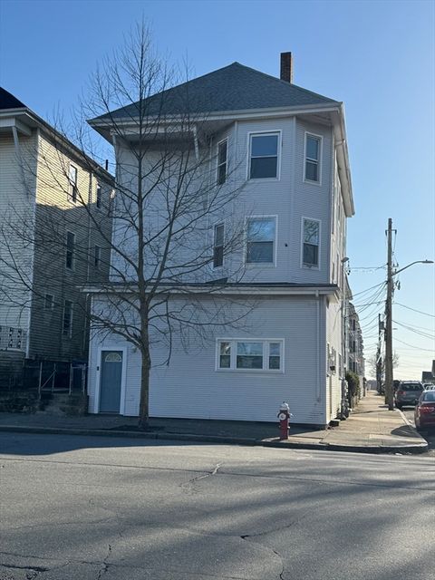 717-719 Brock Ave New Bedford MA 02744