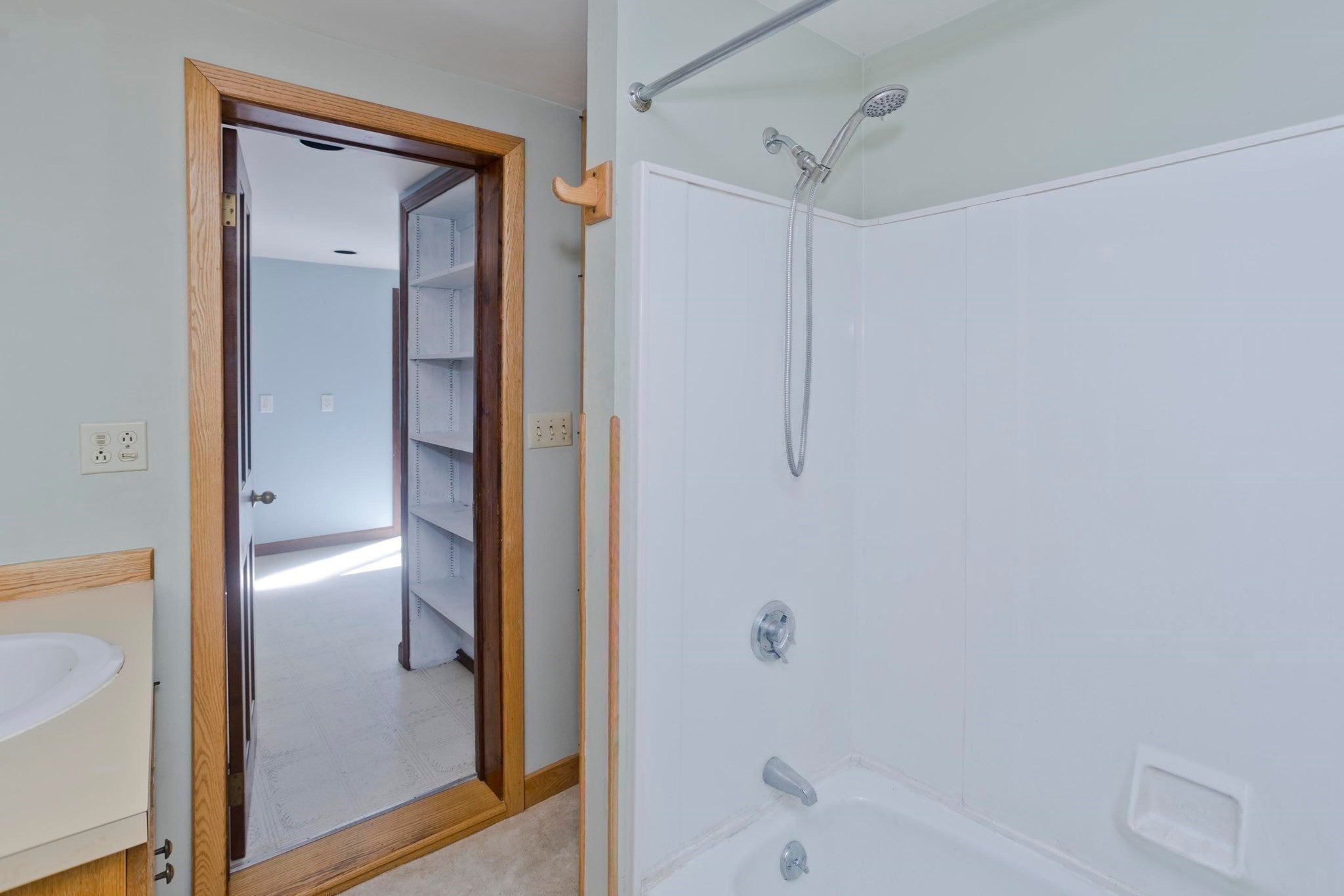 54 Ryan Rd, Northampton, MA Photo #21