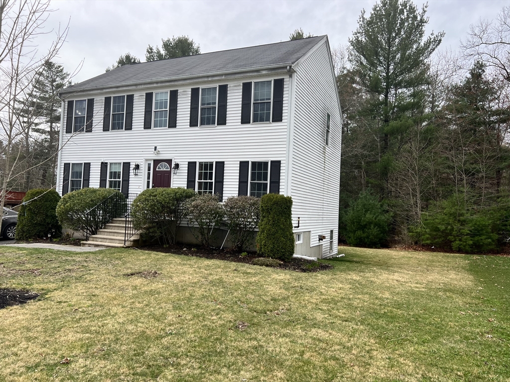 917 Dighton Woods Cir