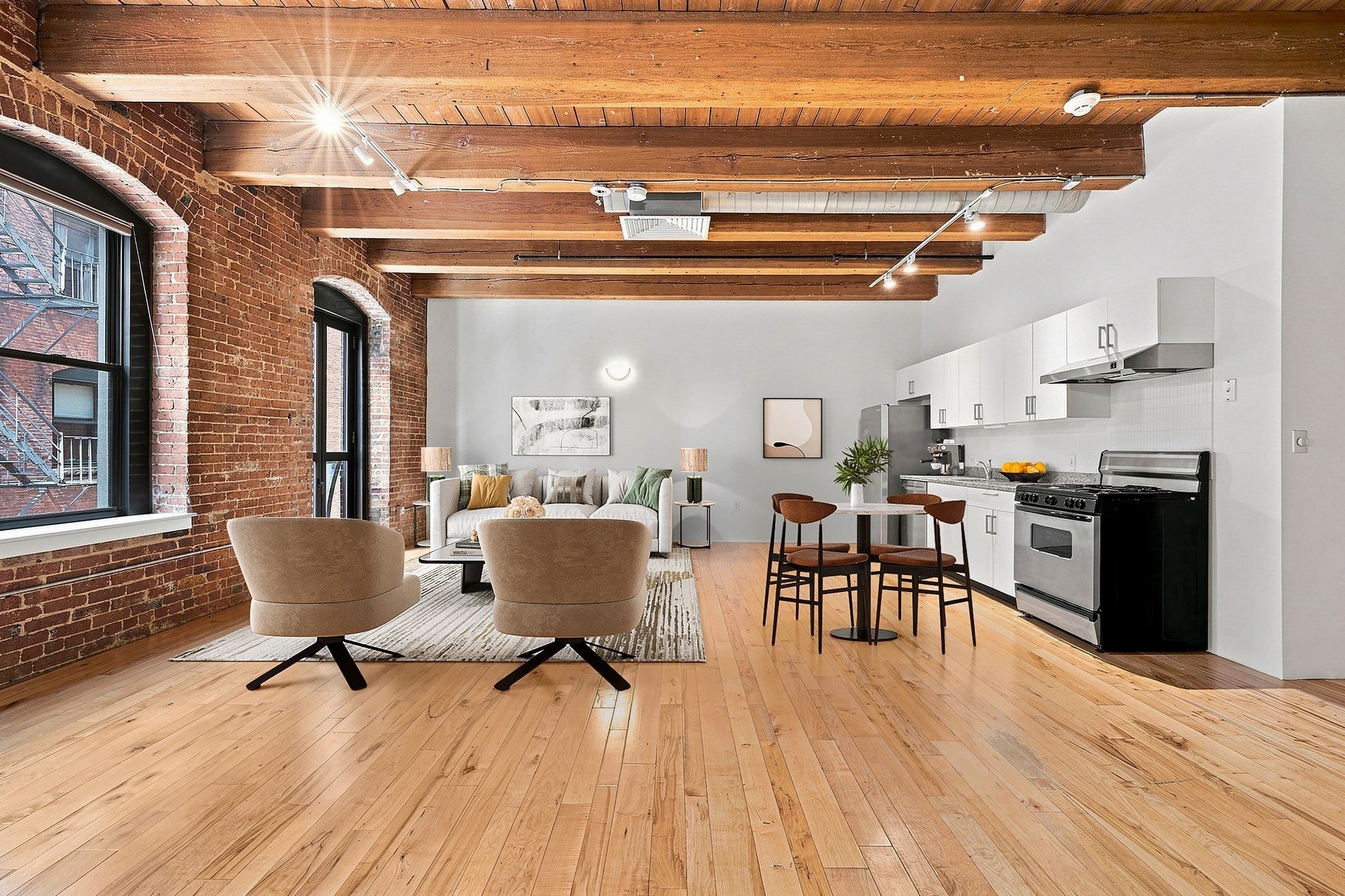 21 Wormwood St. 323
