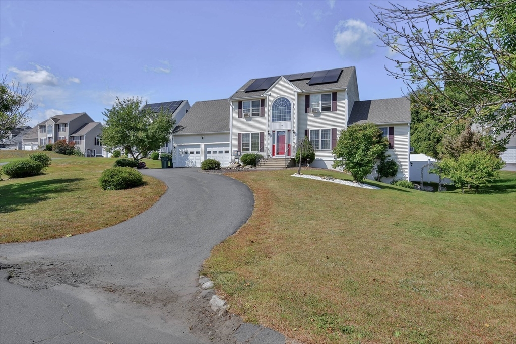109 Macintosh Ln