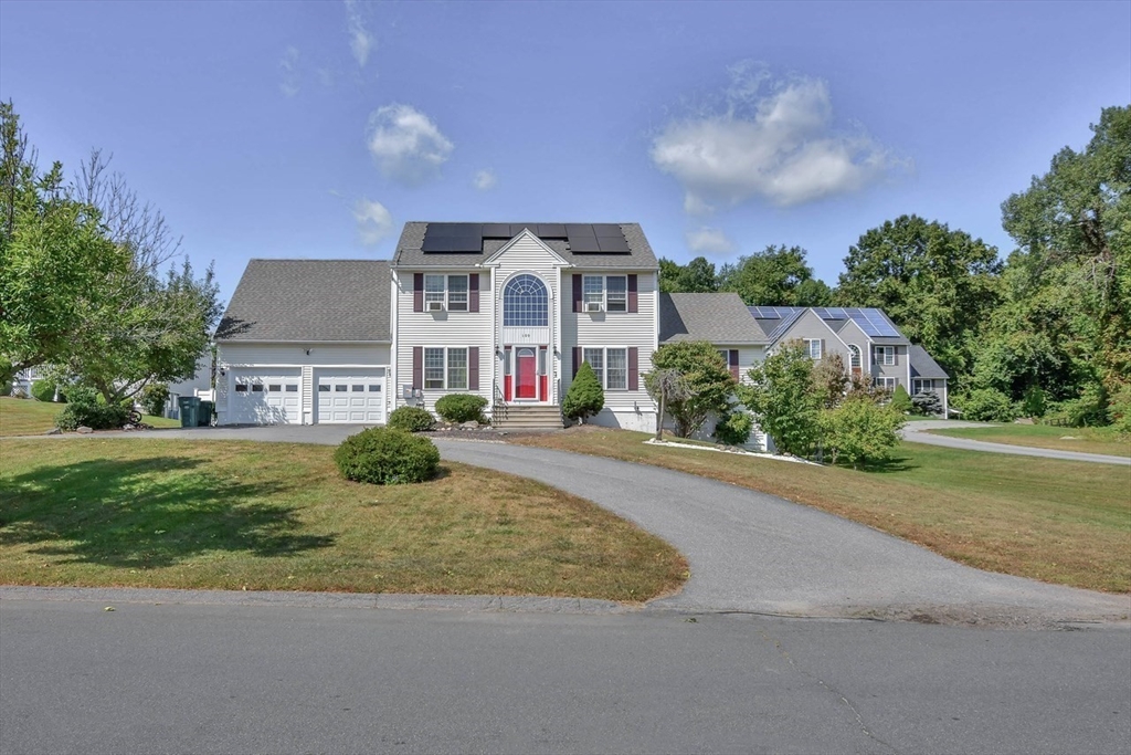 109 Macintosh Ln