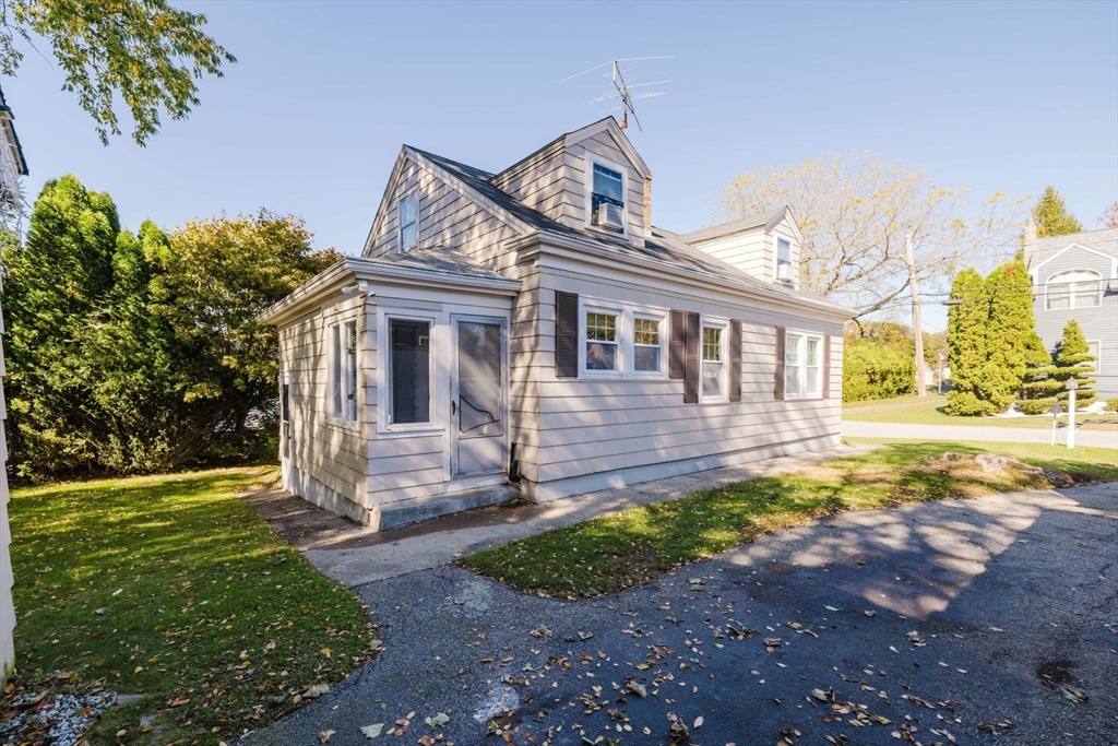 75 Randolph Ave