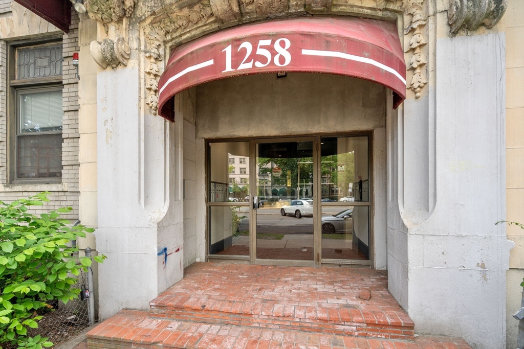 1258 Commonwealth Ave 22