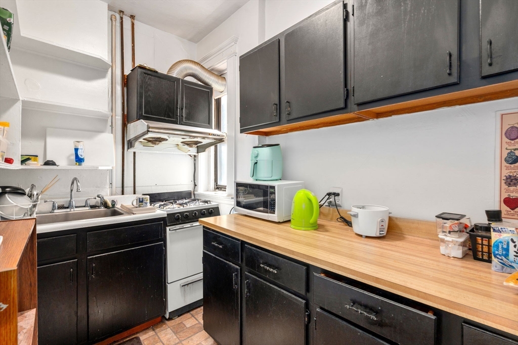 1258 Commonwealth Ave 22