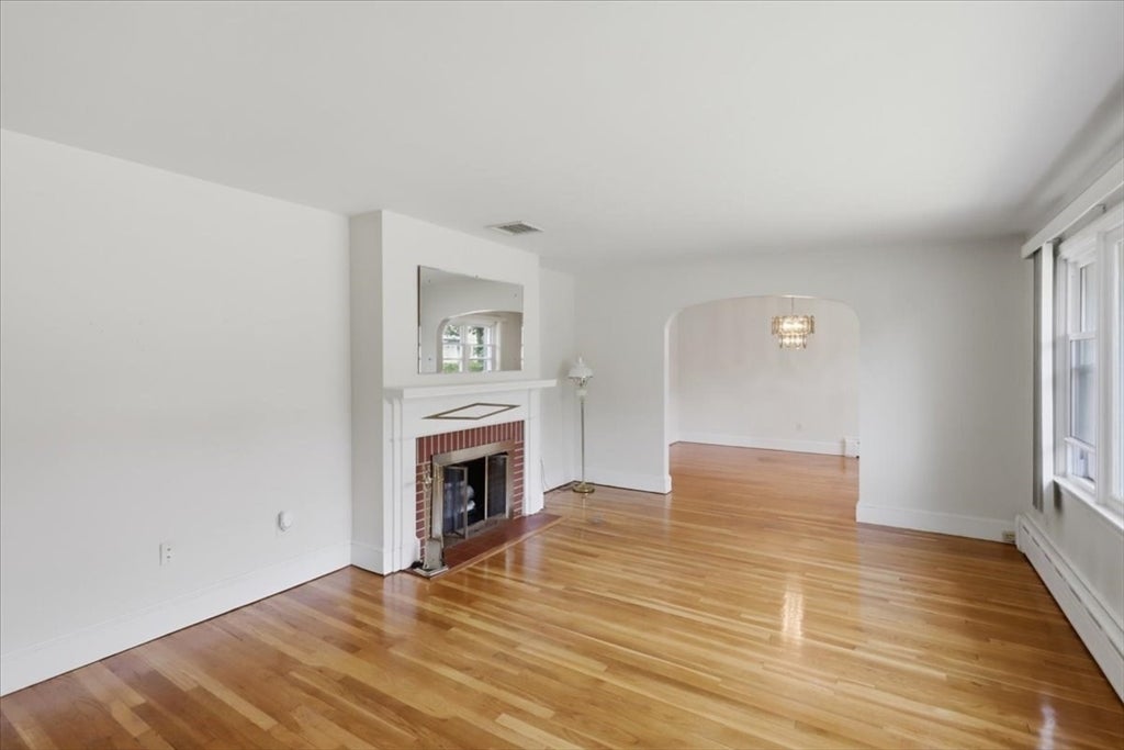 18 Picard Court, Swansea, MA Photo #5