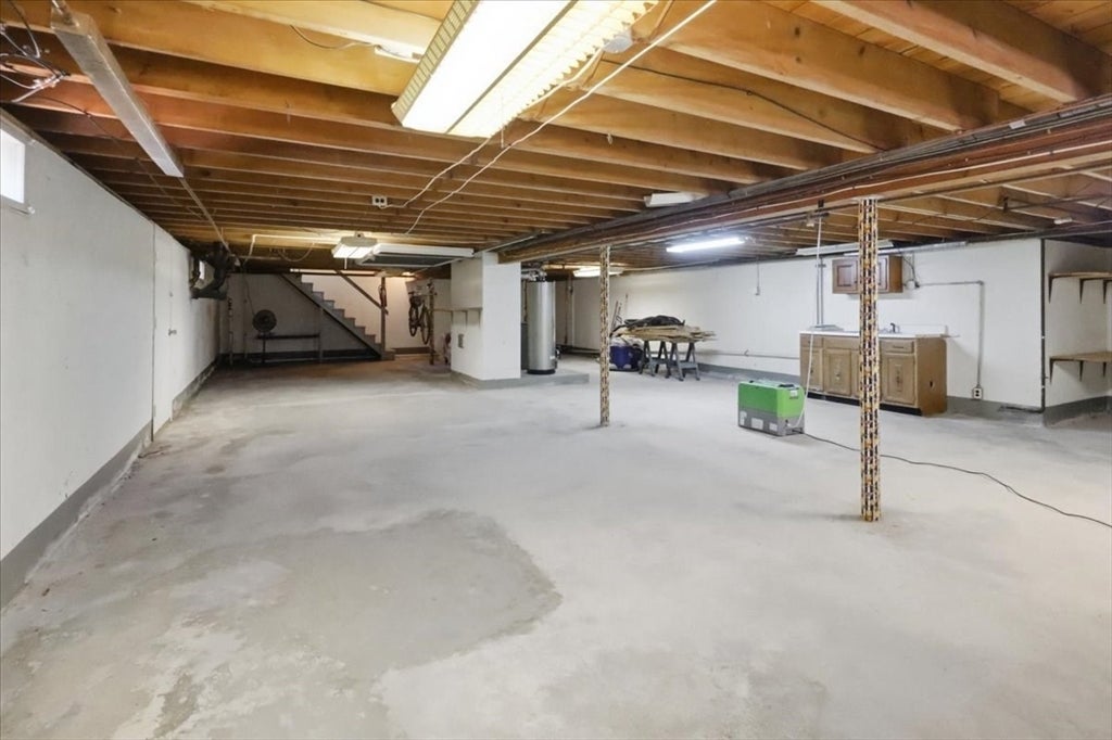 18 Picard Court, Swansea, MA Photo #33