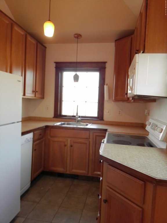 5 Nemasket Street 2