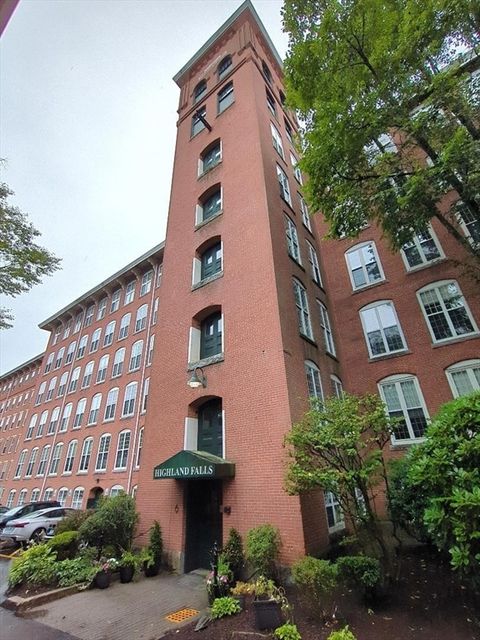 2 School 311 Lincoln RI 02802