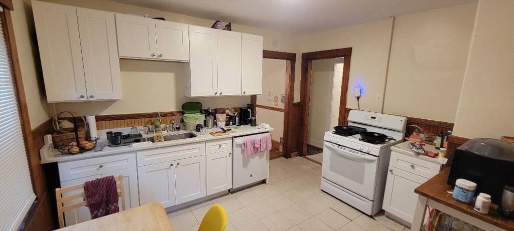 10-12 Brookway Rd #1, Boston, MA Photo #6