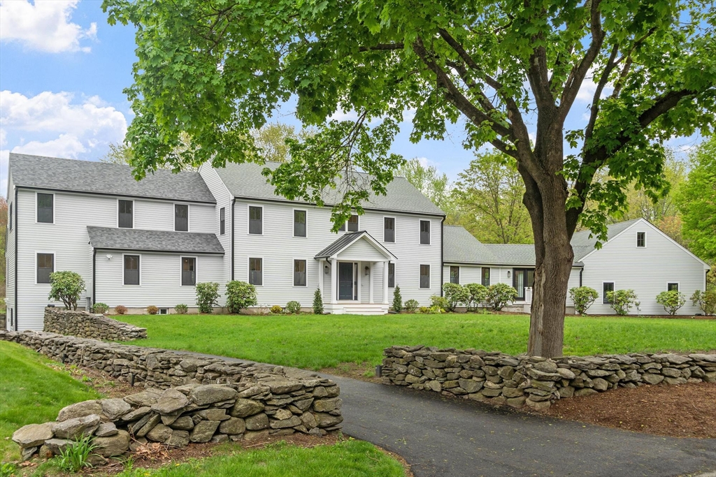 Photo of 127 Lee Dr, Concord, MA